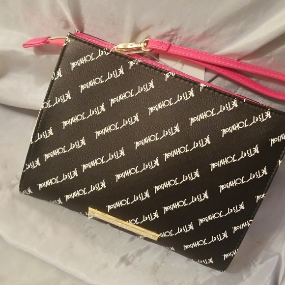 Betsey Johnson skull print cosmetic pouch - Picture 2 of 2